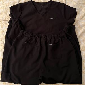 Jaanuu women’s scrub set, size XL, black, jogger bottoms